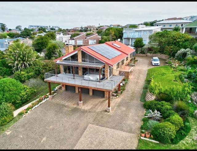 4 BEDROOM HOUSE FOR SALE IN STILBAAI-WES